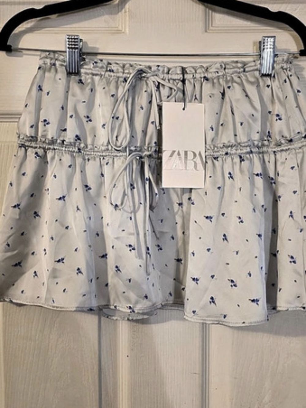 ZARA Floral Print Ruffled Mini Skirt White & Blue XS